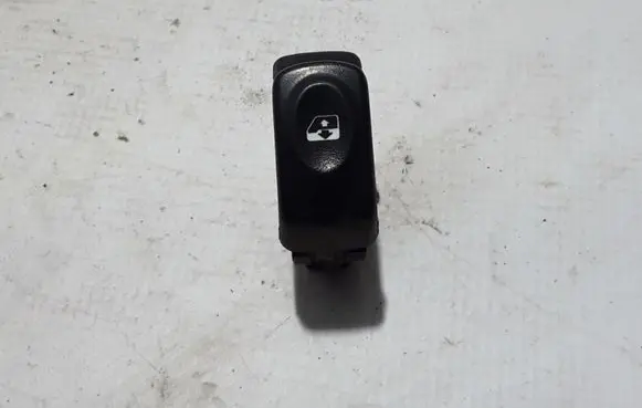 Renault Kangoo I Electric window control switch 8200090316