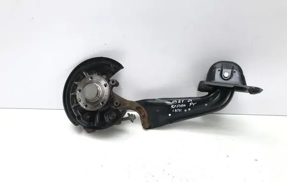 Audi A3 8Y Rear wheel hub spindle/knuckle 5Q0505226C 1K0505130L