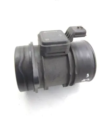 Renault Clio IV Mass air flow meter 8200682558 H8200702517