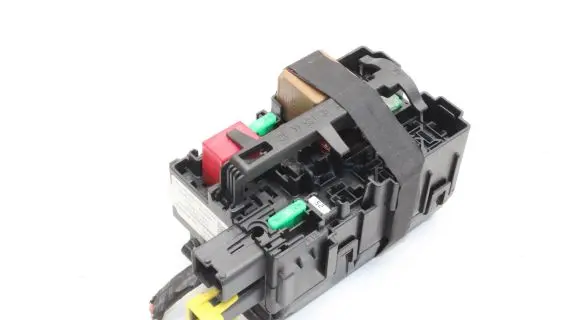 Opel Mokka B Fuse box set 96QH030380
