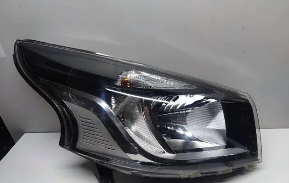 Renault Trafic III (X82) Headlight/headlamp 260109424R