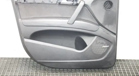 Audi Q7 4L Front door card panel trim 4L2867105A