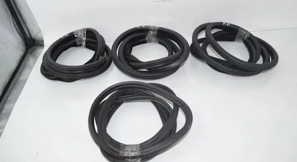 BMW 5 F10 F11 Front door rubber seal 7182269 51767182269 7260916