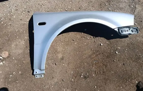 Volkswagen PASSAT B5.5 Fender 3B0807184E
