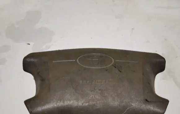Toyota Camry Steering wheel airbag