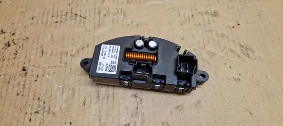 Volkswagen Golf VII Heater blower motor/fan resistor 5Q0907521E 1035900023 F011500108