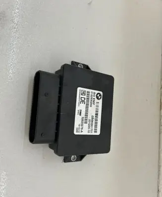 BMW 5 F10 F11 Hand brake control module 6858017 23122010 0122930259