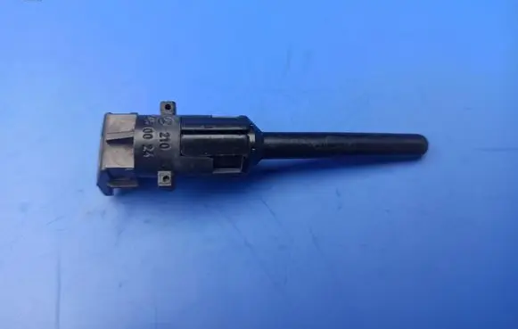 Mercedes-Benz S W140 Coolant level sensor 2105450024