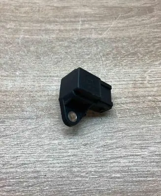 BMW 5 E39 Intake air temperature sensor 2244674