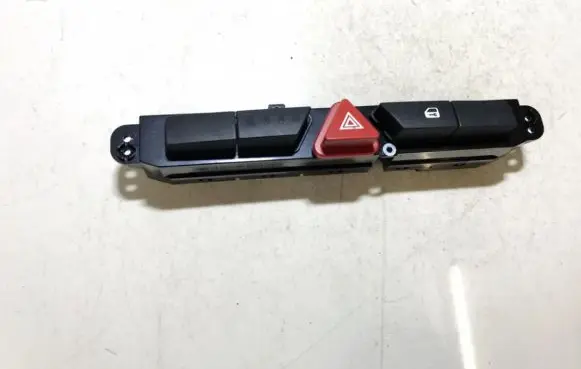 KIA Ceed Hazard light switch 937001h900 93700-1h900