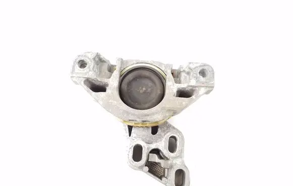 Infiniti Q30 Gearbox mount A2462400617
