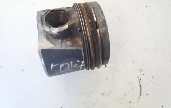 Volkswagen Golf IV Piston 79l59 m031