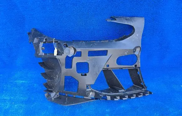 BMW M4 G82 G83 Front bumper mounting bracket 8069416