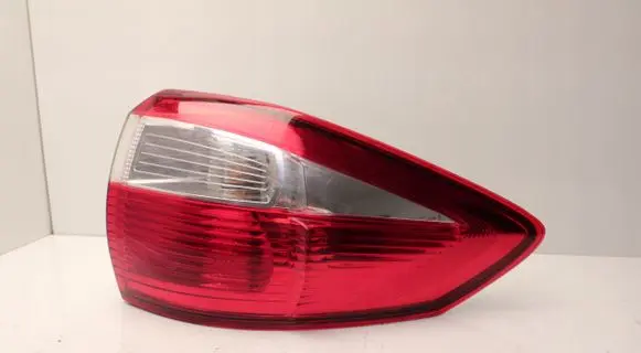 Ford C-MAX II Rear/tail lights AM5113404BF