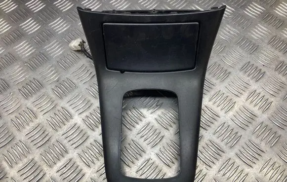 Toyota Avensis T250 Gear shifter surround trim plastic 8528