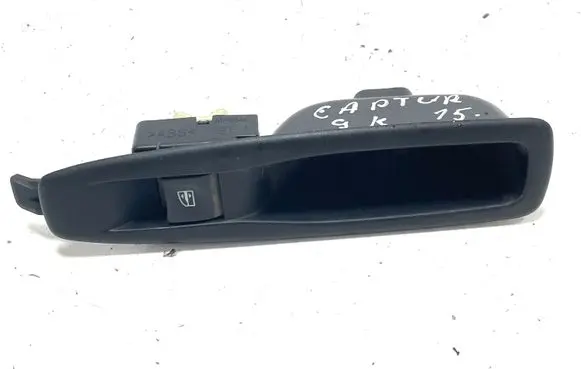 Renault Captur Electric window control switch 82914619R