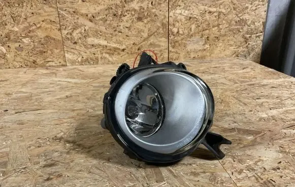 Volkswagen Touareg I Front fog light 7L6941699B 7L6941699E