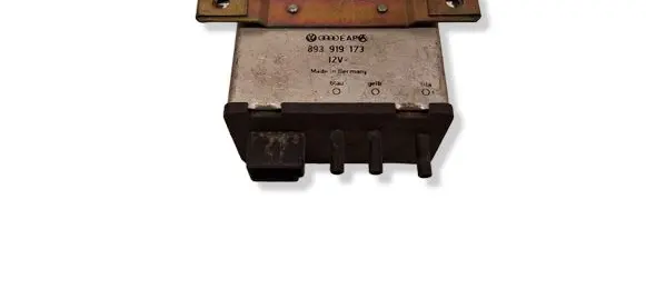 Audi 80 90 S2 B4 Torque split ecu control unit/module 893919173