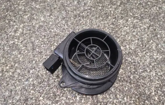 Mercedes-Benz CLK A209 C209 Mass air flow meter