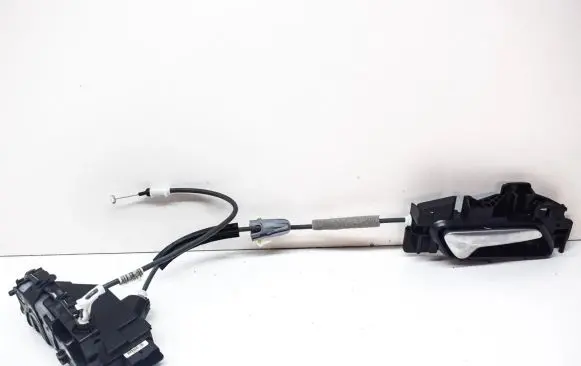 Opel Mokka B Front door lock 25527W01 PSA305590