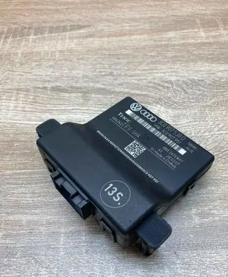 Volkswagen PASSAT B6 Gateway control module 3C0907530D 3C0907951