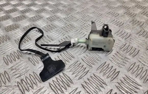 Toyota Avensis T250 Fuel tank cap lock motor PA6GF15