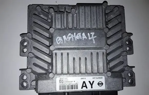 Nissan Qashqai Engine control unit/module S180033104A
