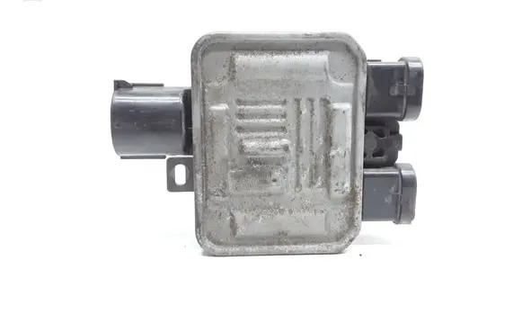 Volvo S60 Coolant fan relay 940011200