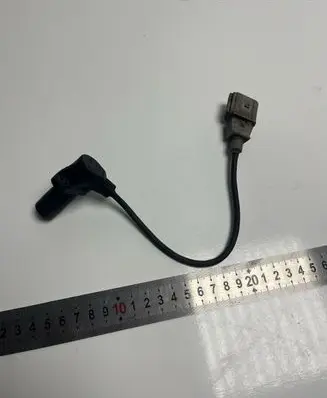 Audi Q7 4L Crankshaft position sensor 0261210