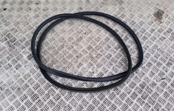 Volkswagen Touareg I Rubber seal rear door 7L0839911E