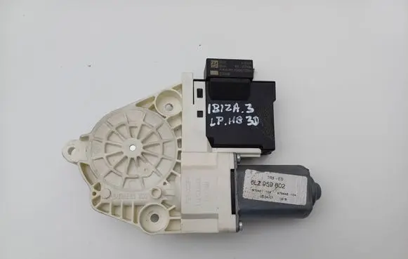 Seat Ibiza III (6L) Front door window regulator motor 6L2959802