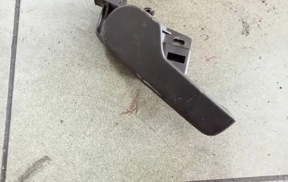 Skoda Fabia Mk1 (6Y) Engine bonnet (hood) release handle 1J1823633