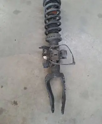 BMW 6 F12 F13 Front shock absorber with coil spring 10541310 6857690 F06V038VX