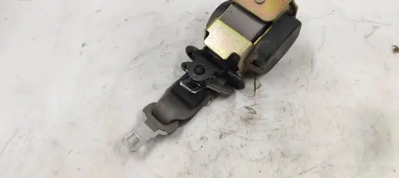Citroen Xsara Picasso Middle seatbelt (rear) 