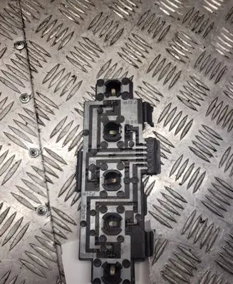 Skoda Octavia Mk1 (1U) Tail light bulb cover holder 1U6945257