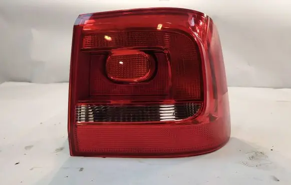 Volkswagen Touran I Rear/tail lights 1T0945312C 176408