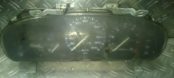 Mazda 323 F Speedometer (instrument cluster) 119060 769809783