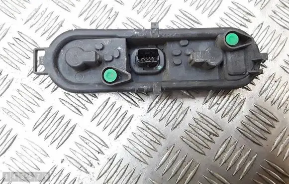 Peugeot 5008 Tail light bulb cover holder