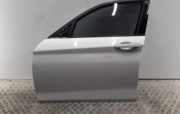 BMW 1 F20 F21 Front door 41007284511