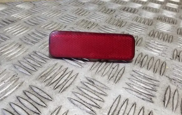 Rear tail light reflector