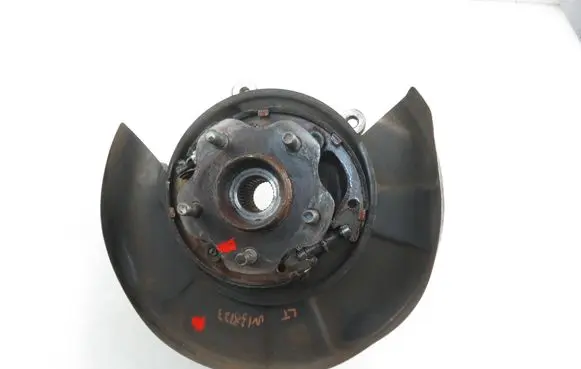Infiniti M Stub axle 