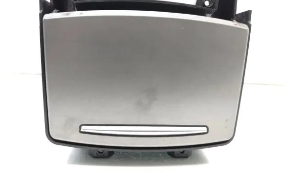 Cup holder front