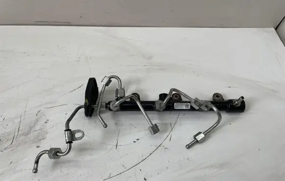 Renault Trafic III (X82) Fuel main line pipe 175219059R