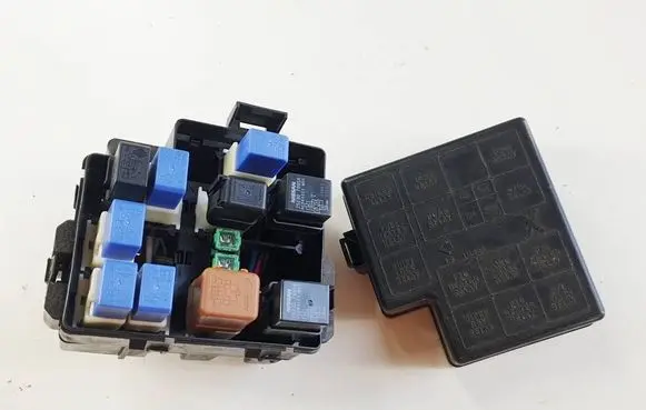 Infiniti M Y51 Fuse box set