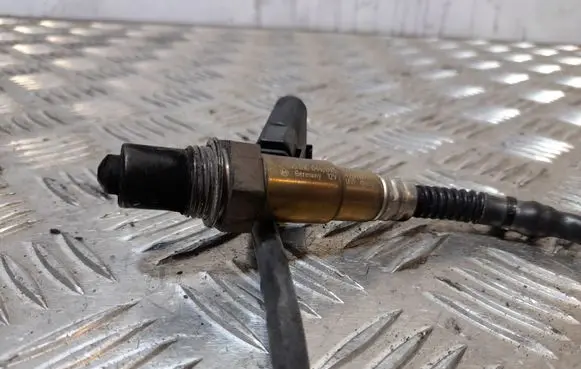 Volkswagen Tiguan Lambda probe sensor 06J906262N 0258010044