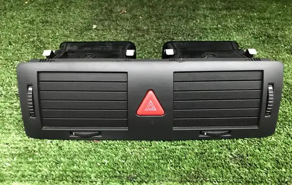 Skoda Fabia Mk1 (6Y) Dash center air vent grill 6Y0820951