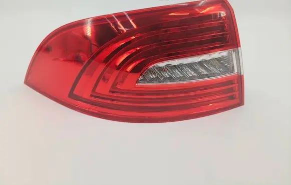 Skoda Superb B6 (3T) Rear/tail lights 3T5945095A F0348500000 GK0DA461FLT1