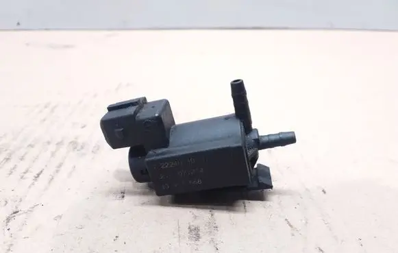 Vacuum valve