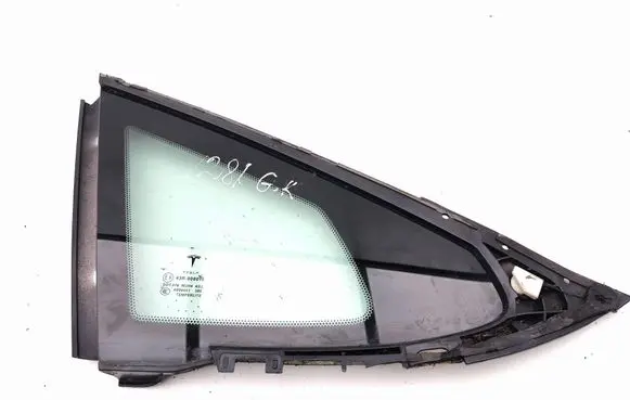 Tesla Model S Rear side window