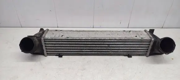 BMW 3 E90 E91 Intercooler radiator 3093796